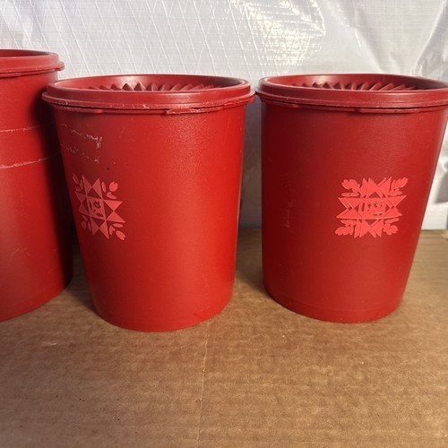 SET OF 4 VTG Tupperware Canisters Red Tulip Quilt Design w/ Lid - Picture 3 of 5