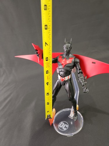 Mcfarlane DC Multiverse Batman Beyond 7" Acrion Figur Neu Rot & Schwarz Anzug - Bild 13 von 18