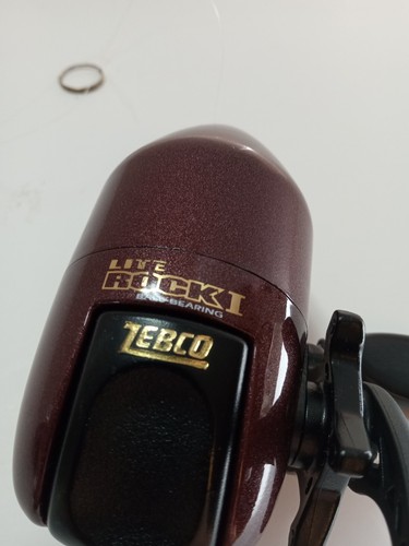 Vintage Zebco The Rock I Fishing Reel, maroon - Bild 2 von 6