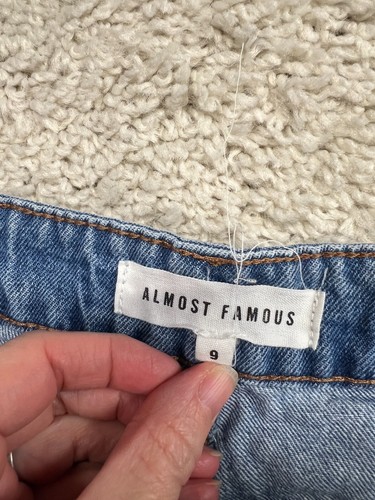 Almost Famous Wide Leg Jeans Womens Size 9 Blue Denim Distressed Grunge Street - Picture 6 of 11