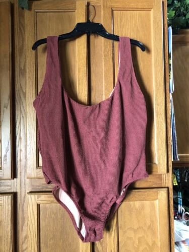J Crew Scrunchie Scoop Neck Seersucker One-Piece Swimsuit Women’s Size 22 NWT - Picture 3 of 8