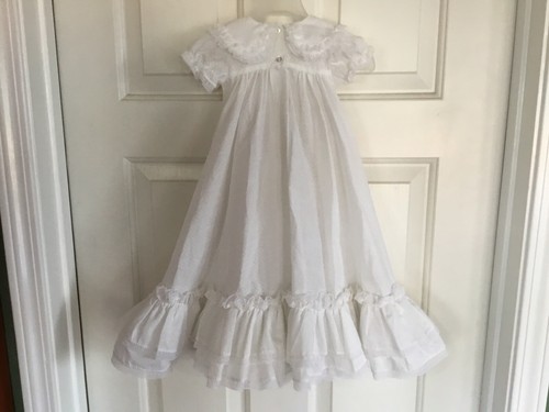 VTG Baby Girl Mini World Dress Newborn White Ruffles Lace Swiss Dot W/Bonnet - Picture 4 of 12