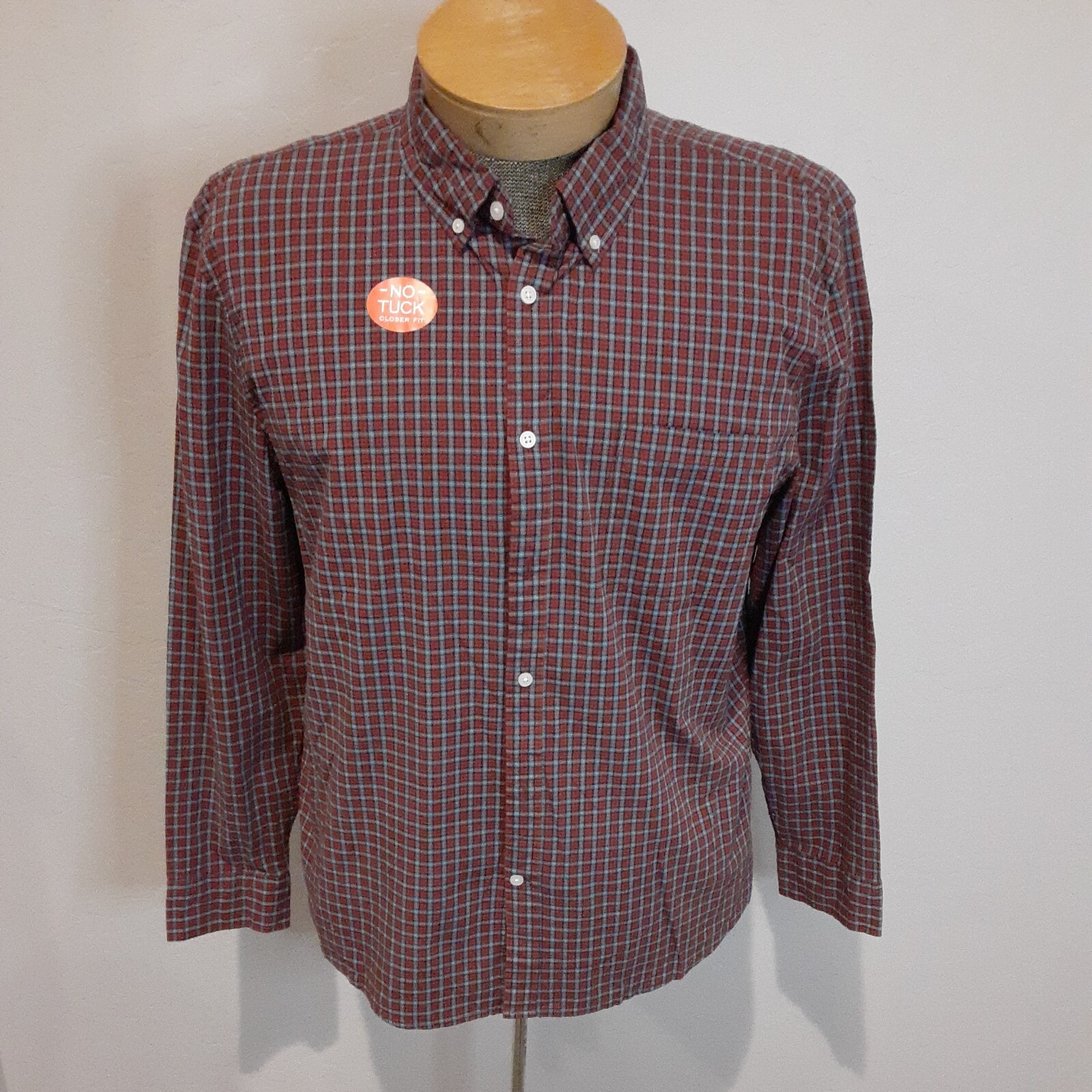 NWT St. John's Bay Men's Shirt Plaid ButtonDown No Tuck Long Sleeve