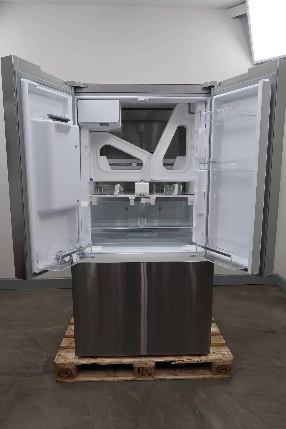 Bosch 800 Refrigerator B36FD50SNS + 300 dishwasher SHEM63W55N package