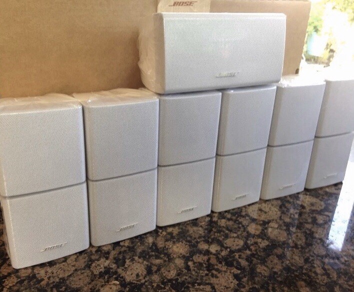 7 Mint Bose Double Cube Speakers 1 Center Channel and 6