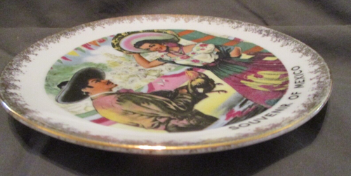 Vintage~Souvenir of Mexico~Decorative Plate~Gold Trim~Man & Woman~6 1/8" - Picture 8 of 9