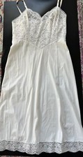 Vtg Vanity Fair Full Slip Nylon Tricot Exquisite Princess Lace Bodice 34 Ivory