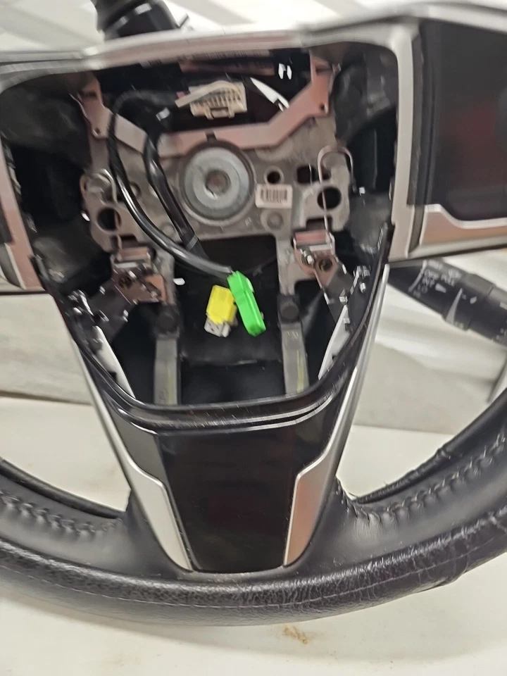 Volante Honda CRV 2017 con columna de dirección cambio de piso. Q4 Foto 4 de 4