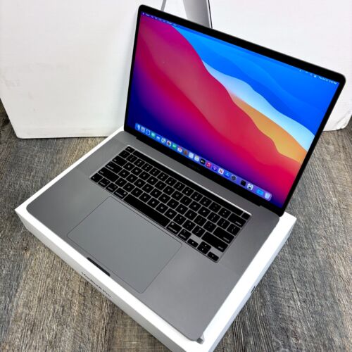 MacBook Pro 16 - 32GB RAM - 5.0GHz i9 8 Core - WARRANTY - Picture 7 of 14