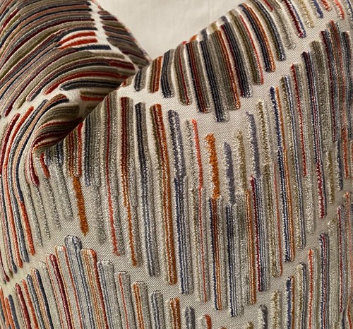 COPRICUSCINO personalizzato 20”q KRAVET COUTURE 34553 alti e bassi velluto ambrato Italia - Foto 2 di 20