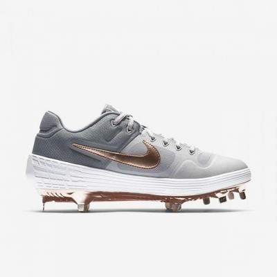 maroon and gold baseball cleats