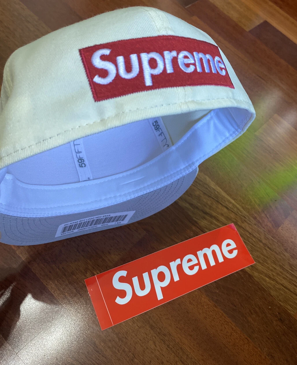 supreme new era 59fifty 7 5/8 casquette chapeau 60,6 cm marine boîte inversée logo