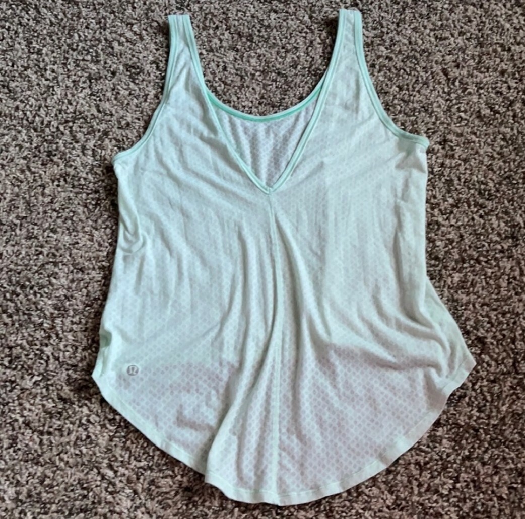 Lululemon Womens Mint Sheer Deep V Neck Back Tank Activewear Hi