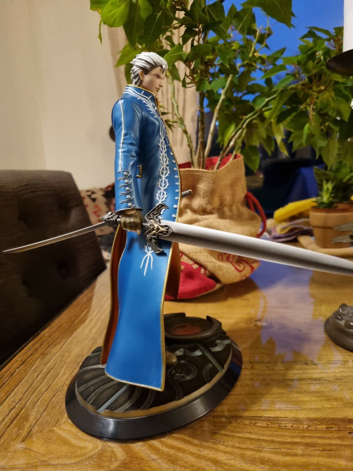 Picture 2 of 5