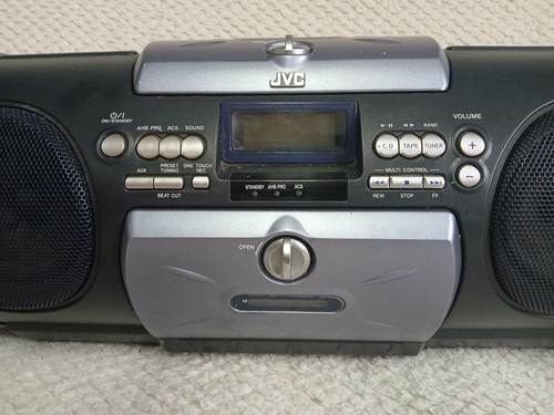 JVC Portable Boombox RV-B550U Green / Silver Retro Remote Tape Radio CD Player - Picture 2 of 13