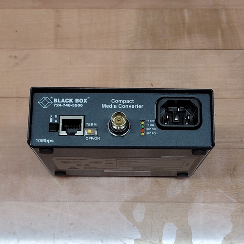 Black Box LMC009A-R2 Compact Media Converter, 1 Amp, 100-240VAC, 50/60Hz - NEW - Picture 4 of 6