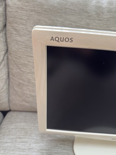 Sharp Aquos White LCD 19” TV Type LC-19D1E-WH - With Remote - Picture 7 of 14