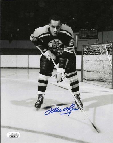 1st Black Player in NHL Boston Bruins Willie O'Ree handsigniert 8x10 mit JSA COA
