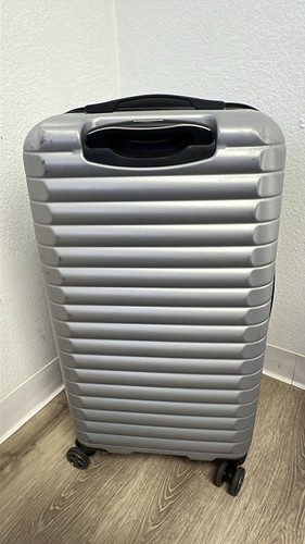Delsey Paris 2-piece Luggage Spinner Hardside Trunk Set 29" & 22" Silver - NEW! - Picture 5 of 8