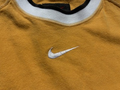 vintage Nike center swoosh black tag shirt fits L/M striped tee