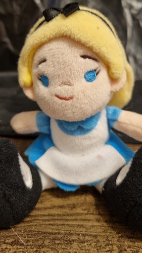 Disney Alice in Wonderland Tiny Big Feet Micro Plush Doll 4 Inch Pre-owned - Picture 7 of 7