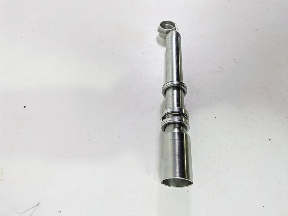 Ducati Streetfighter 1098 S 2010 eje delantero eje rueda eje 81910601A Foto 3 de 4