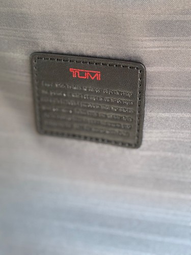 Tumi Gen 4.2 Executive Platinum Grey 22" International Carry On 4 Wheel 140513 - Picture 9 of 10