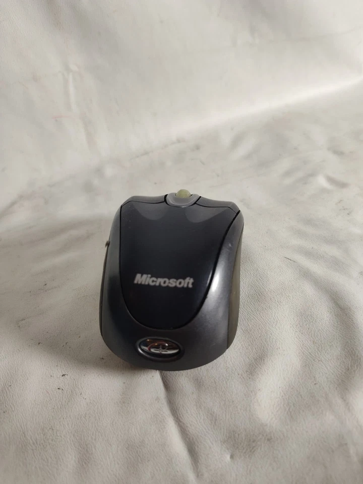Microsoft Wireless Notebook Optical Mouse 3000 (Model 1056) w/ USB Receiver - Image 3 of 4