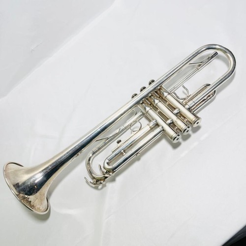 YAMAHA YTR-3320S Trumpet Silver Plated Used With Hard Case Mouthpiece - Picture 2 of 19