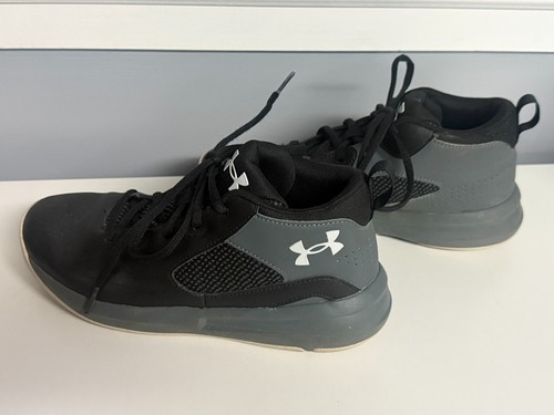 Under Armour GS Lockdown 5 Black/Gray Boys Sz 6.5 Youth Pre-Owned - Picture 5 of 8