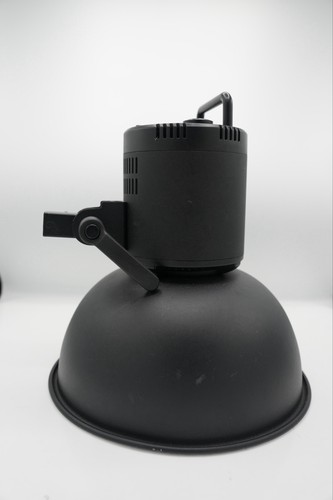 Smith-Victor SV1500 LED Studio Light w/ Umbrella Reflector + Diffuser Works Perf - Picture 15 of 18