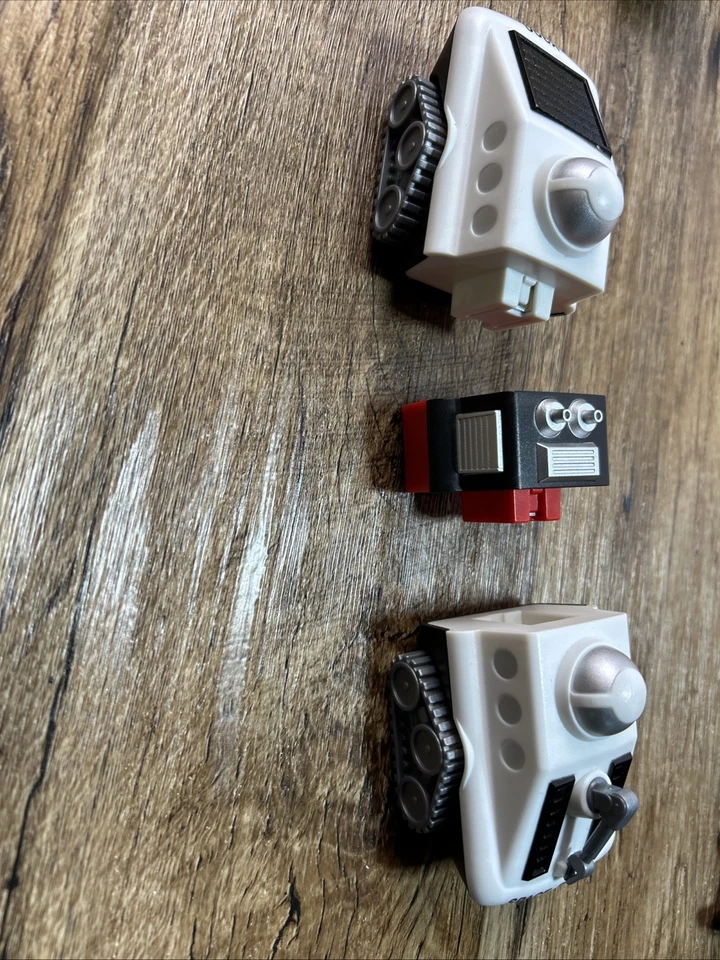 Popular Playthings Mix Match Vehicles Snap Magnetic Toys Assortment Bulk Lot 8 - Image 4 of 4