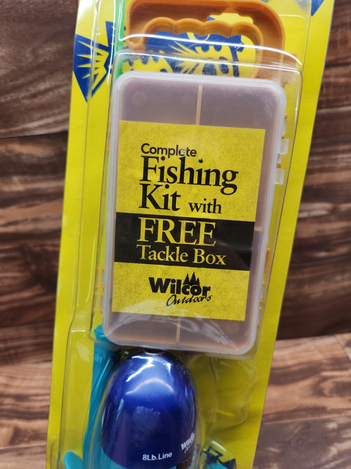 Wilcor Fish Gear Spin Cast Closed Reel w/ Tackle Box Fishing Fun Fit FSH0618