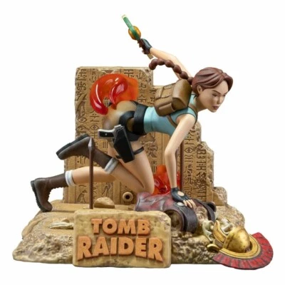TOMB RAIDER 1996 - Lara Croft Classic Era Pvc Figure Dark Horse - Photo 1/4