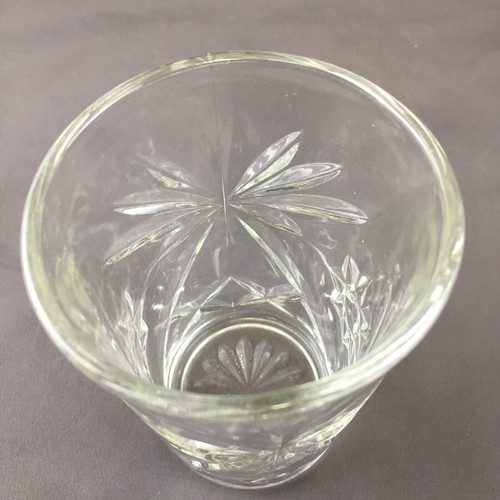 Vintage set of 6 Anchor Hocking Prescut Clear Star of David Flat Glass Tumblers - Picture 5 of 10