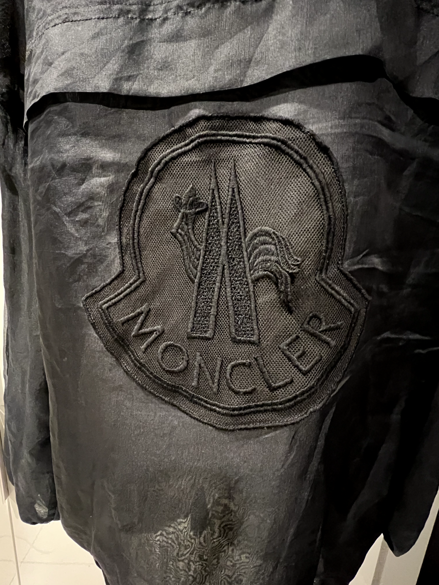 MONCLER Black Silk Organza Zip,Drawstring Hood Jacket 00/38 MONCLER Black Silk Organza Zip,Drawstring Hood Jacket 00/38