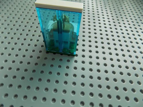 Lego Furniture Bathroom/Kitchen Sink Faucet Translucent Blue Backdrop - Picture 3 of 3