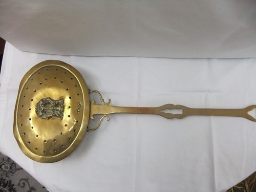 Antique Pierced Brass Chestnut Roaster Wall Hanging Length 55cm Pan 16x21cm - Picture 2 of 8