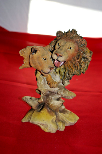 Figura Regalo Dos Leones Colección Leonardo Pintada a Mano Poli Resina LP9350 - Imagen 2 de 8