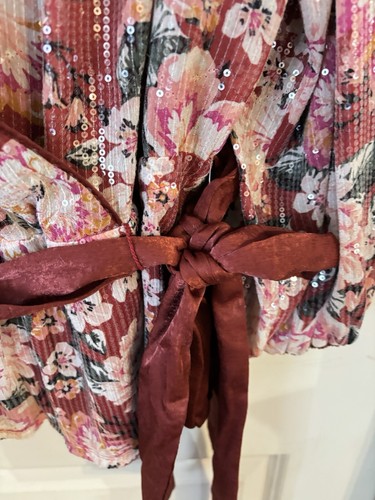 3X LC Lauren Conrad Top Women’s Red Tie Waist Faux Wrap Blouse Sequin Floral - Picture 6 of 14