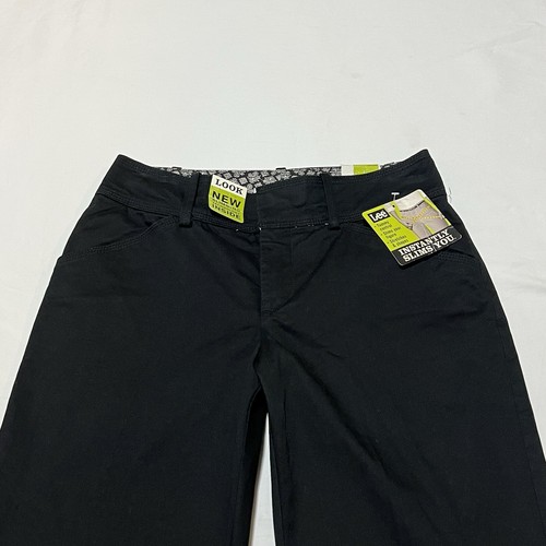 Lee Women’s Black Relaxed Fit Straight Leg Mid Rise Stretch Chino Pants 4P NWT - Picture 4 of 16