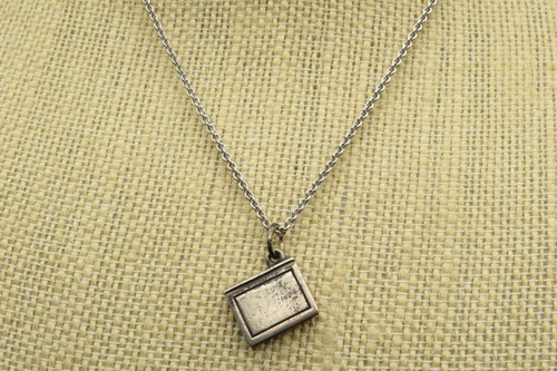 James Avery Schulbuch Charm #570 Sterling Halskette Original Kette im Ruhestand - Bild 1 von 19