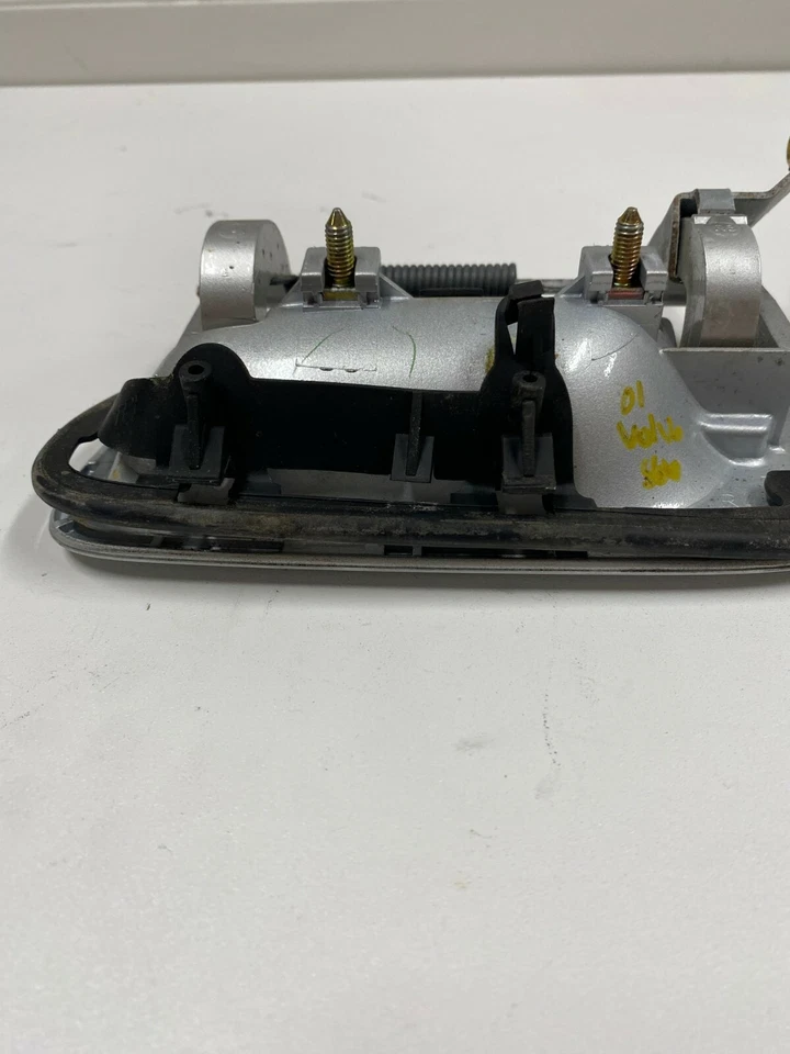 Manija de puerta exterior delantera derecha Volvo S60 2001-2009 color plata #N38 Foto 3 de 3