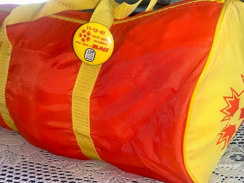 Baltimore Blast Soccer Souvenir Gym Bag & Pin Back Button Giveaway 1981 Vintage - Picture 9 of 21