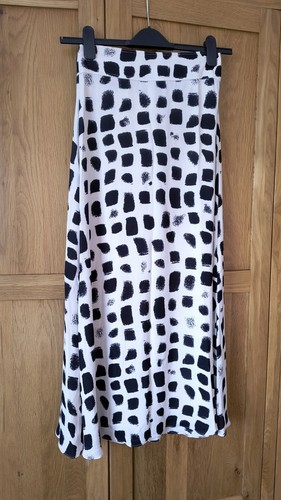 NEW MASSIMO DUTTI TWO TONE PRINT WRAP SKIRT, ROYAL, UK8/ EU36/ US4 - Picture 6 of 6