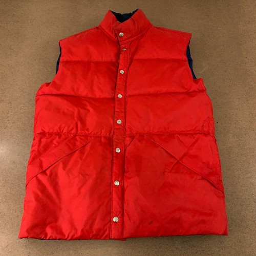 Alexander's Men's Size XL Red/Navy Reversible Down Filled Snap Front Vest - Picture 3 of 10