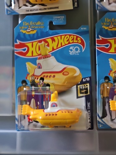 Mattel Hot Wheels Screen Time 6/10 The Beatles Yellow Submarine 50th Anniversary - Picture 4 of 9
