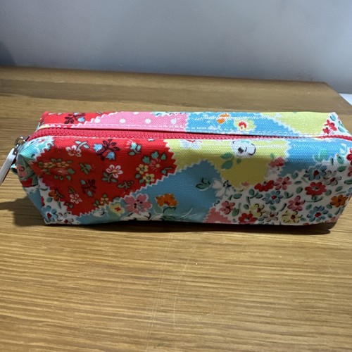 Cath Kidston Cath Kids Floral pencil case- VGC - Picture 6 of 7