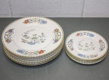 (10) A Raynaud Ceralene Limoges Vieux Chine White, 6 Dinner & 4 Salad Plate Set