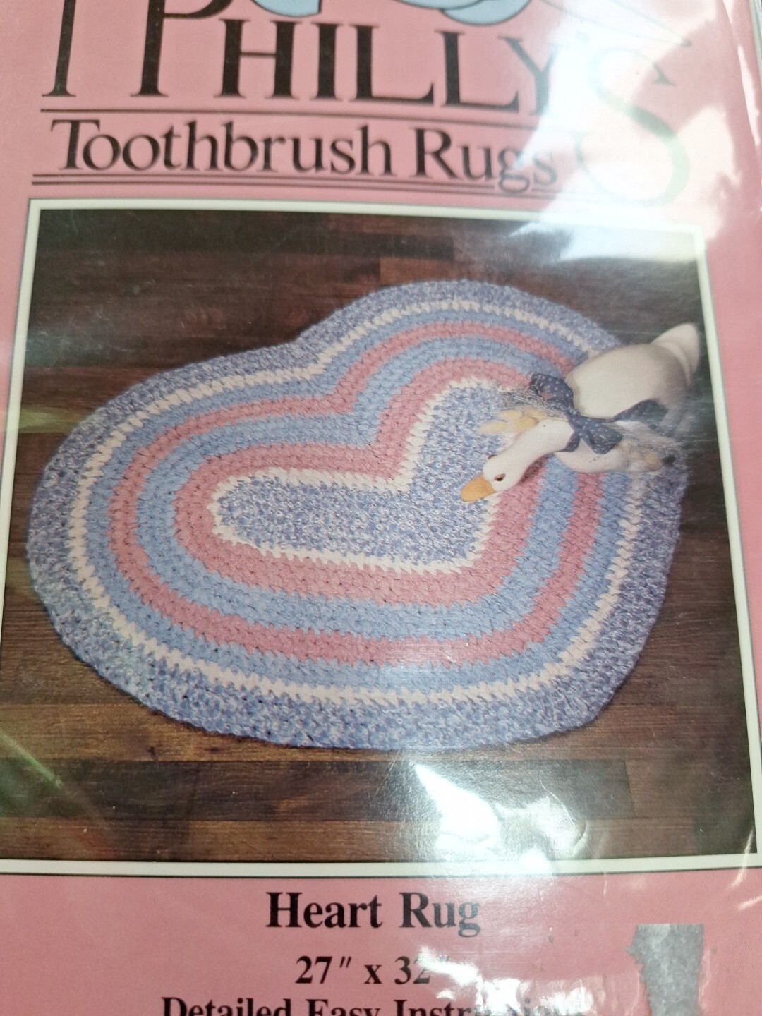 Aunt Philly's Toothbrush Rag Rug Pattern HEART RUG AP102